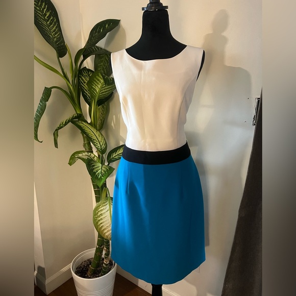 Banana Republic- size 12- business attire- turquoise- black- off white top - Picture 3 of 3